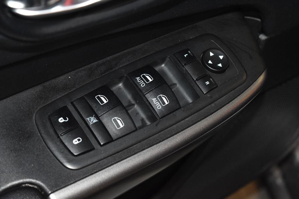 used 2019 Jeep Cherokee car, priced at $13,290