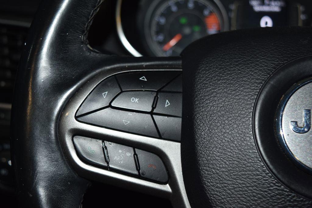 used 2019 Jeep Cherokee car, priced at $13,290