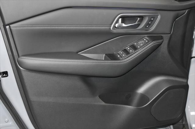 new 2025 Nissan Rogue car, priced at $44,479