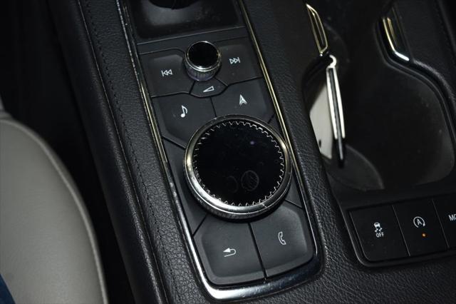 used 2022 Cadillac XT4 car, priced at $28,990