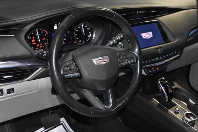 used 2022 Cadillac XT4 car, priced at $28,990