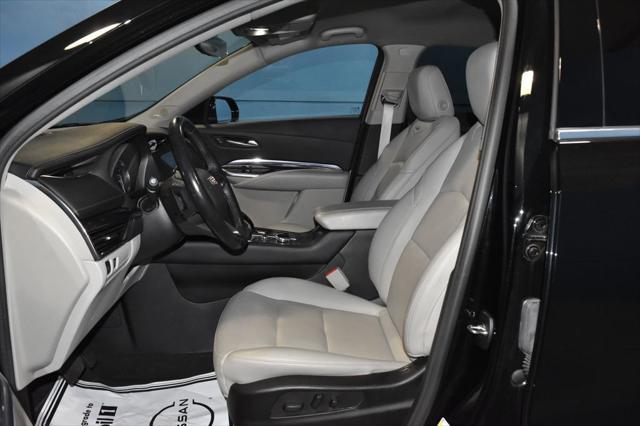 used 2022 Cadillac XT4 car, priced at $28,990