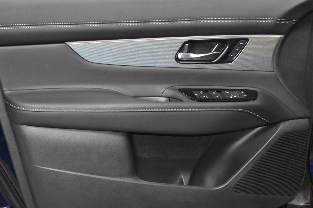 new 2025 Nissan Murano car, priced at $47,352