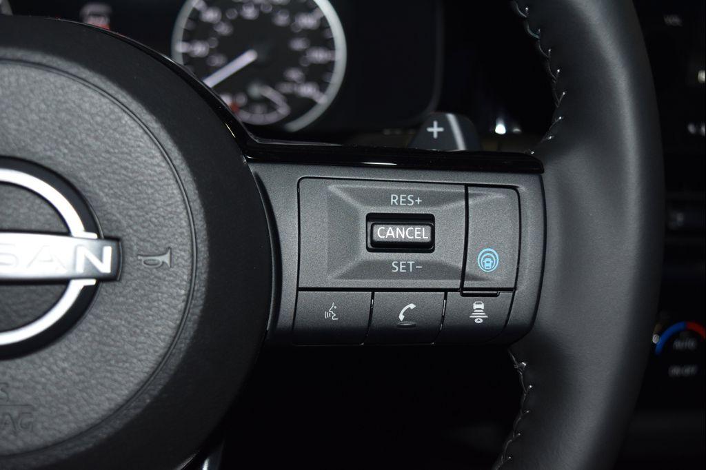 new 2025 Nissan Pathfinder car, priced at $39,618