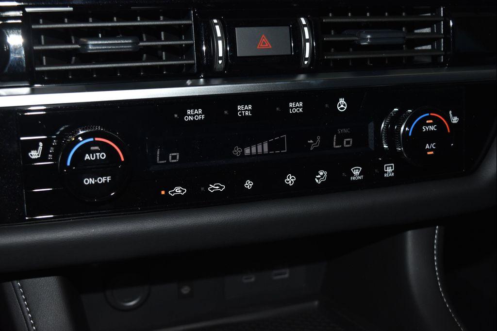 new 2025 Nissan Pathfinder car, priced at $39,618