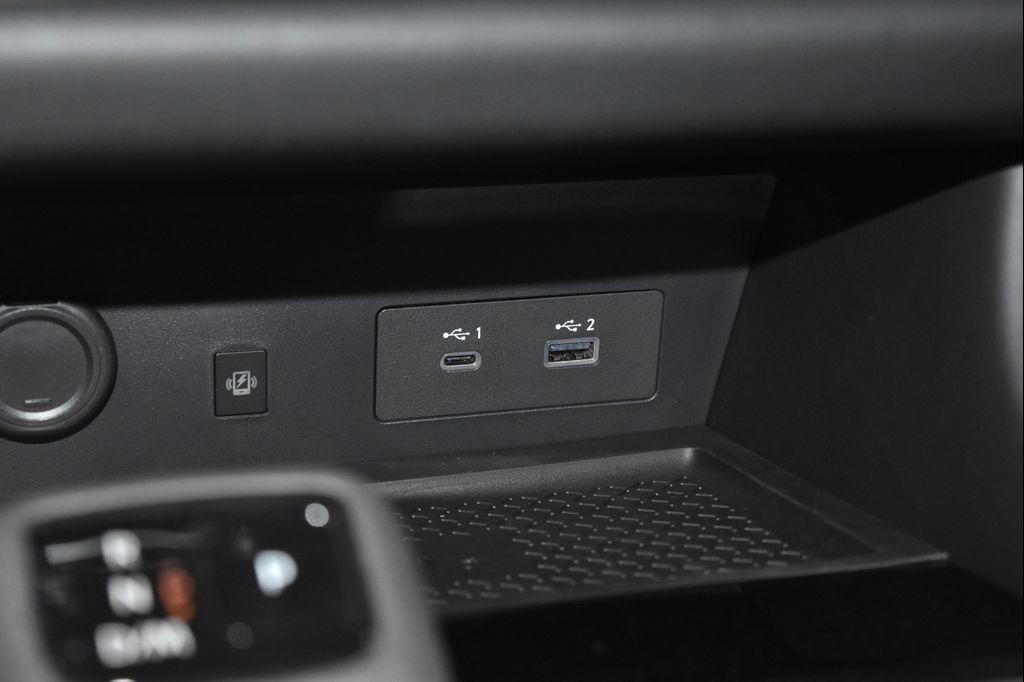 new 2025 Nissan Pathfinder car, priced at $39,618