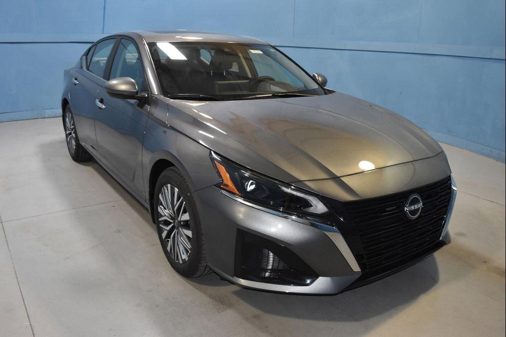 new 2025 Nissan Altima car, priced at $30,435