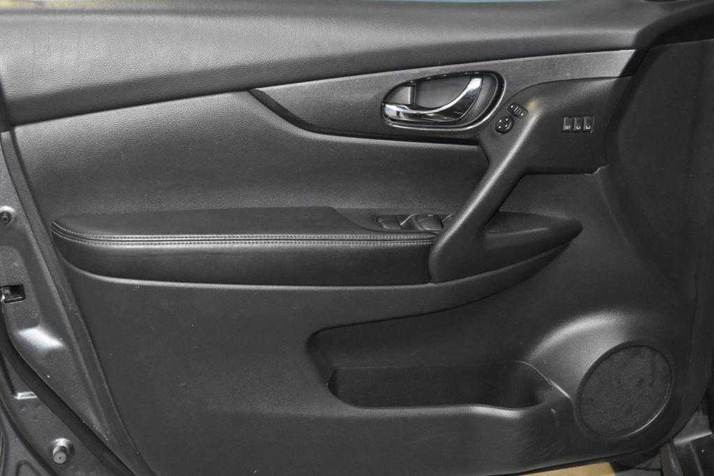 used 2019 Nissan Rogue Hybrid car, priced at $19,990