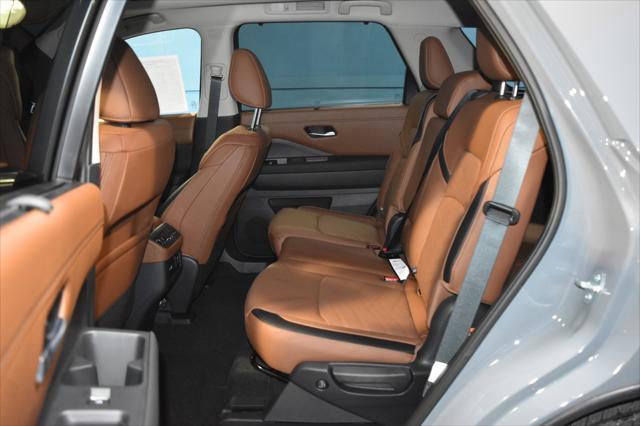 new 2025 Nissan Pathfinder car, priced at $52,096