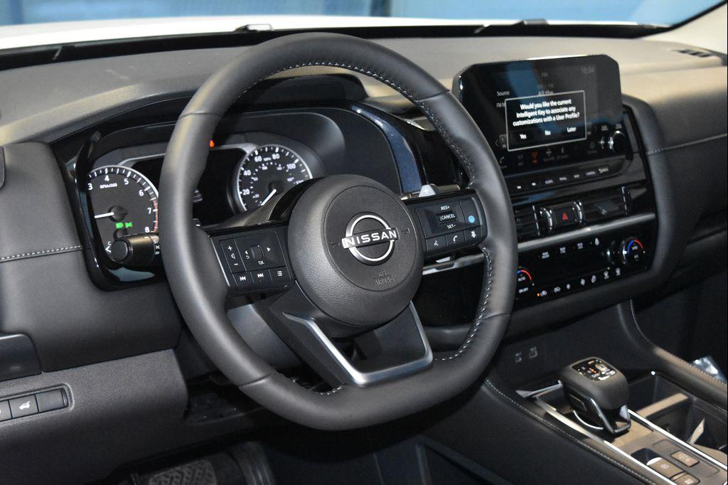 new 2025 Nissan Pathfinder car, priced at $39,513