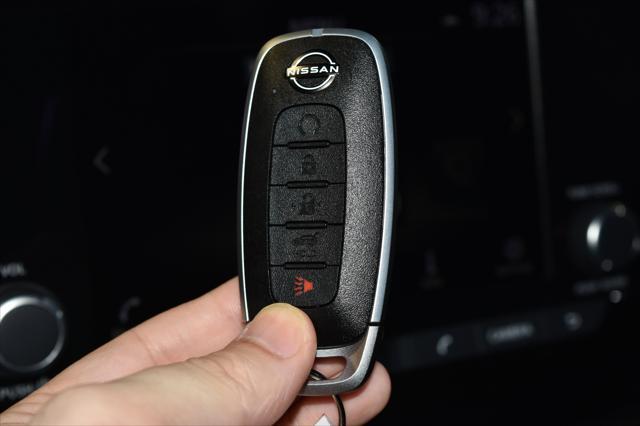 new 2025 Nissan Pathfinder car, priced at $43,863