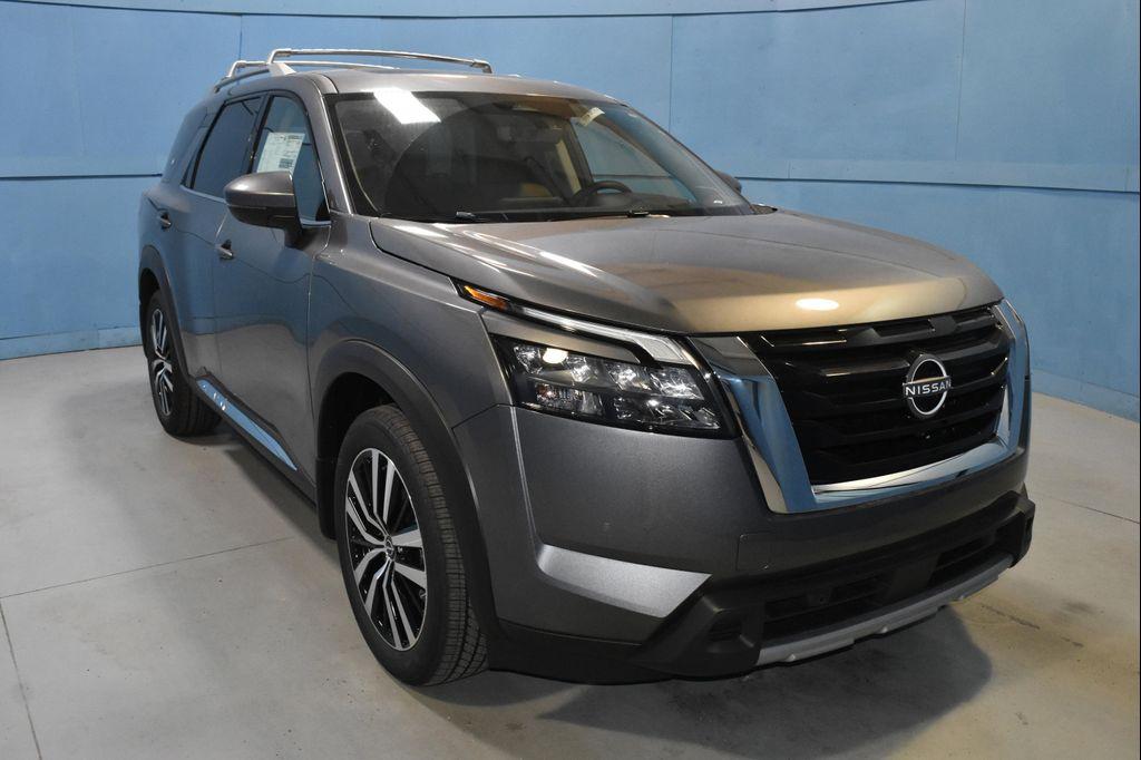 new 2025 Nissan Pathfinder car, priced at $50,380