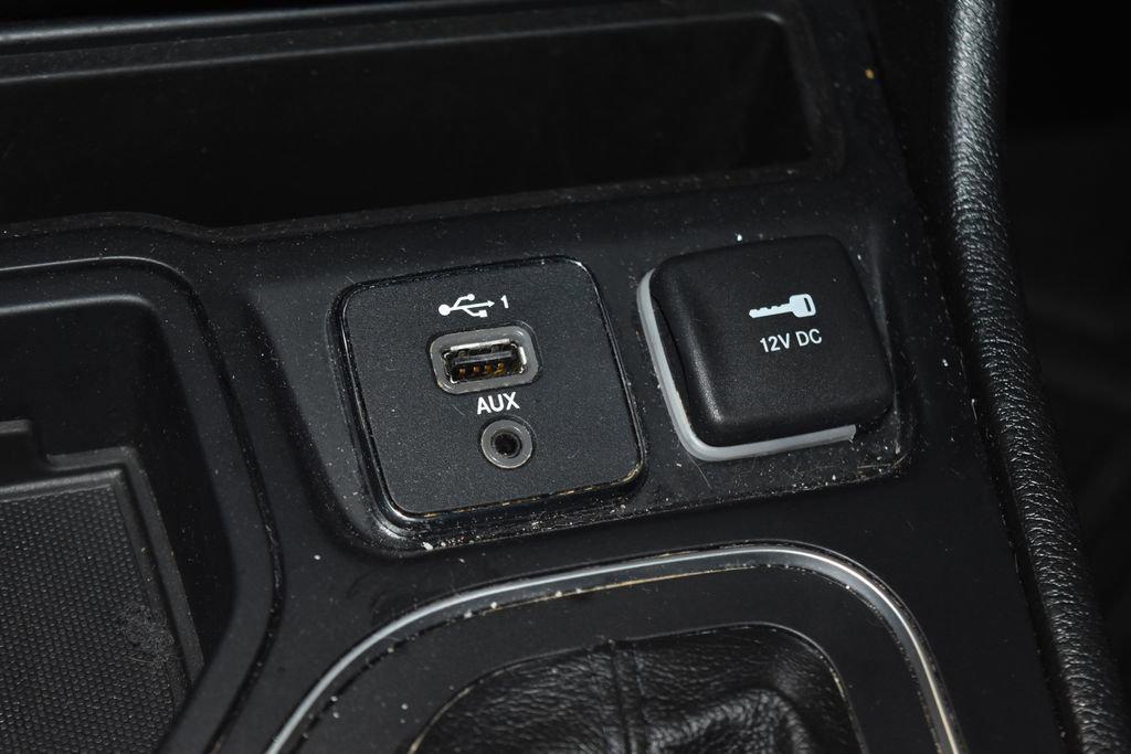 used 2021 Jeep Cherokee car, priced at $18,990