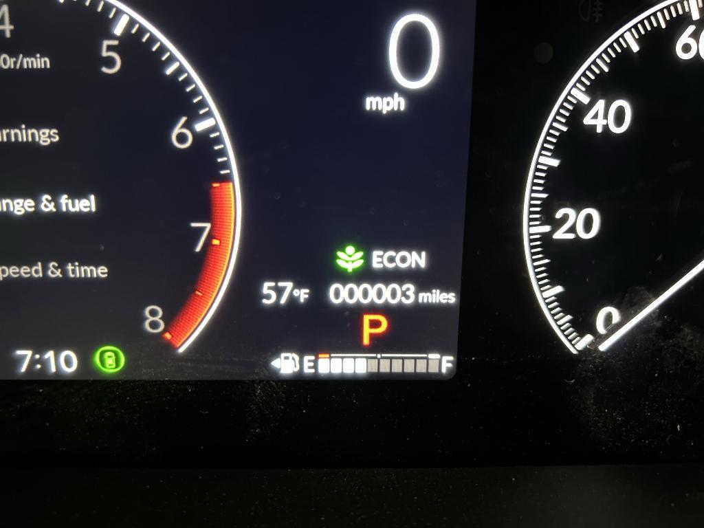 new 2025 Honda Pilot car, priced at $40,379