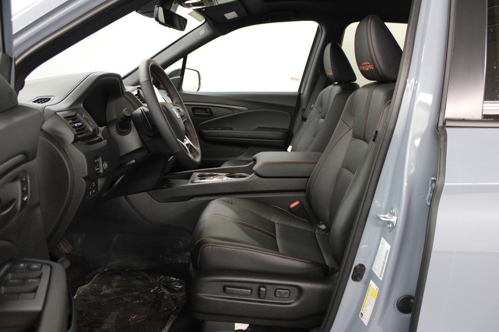 new 2025 Honda Ridgeline car, priced at $44,657