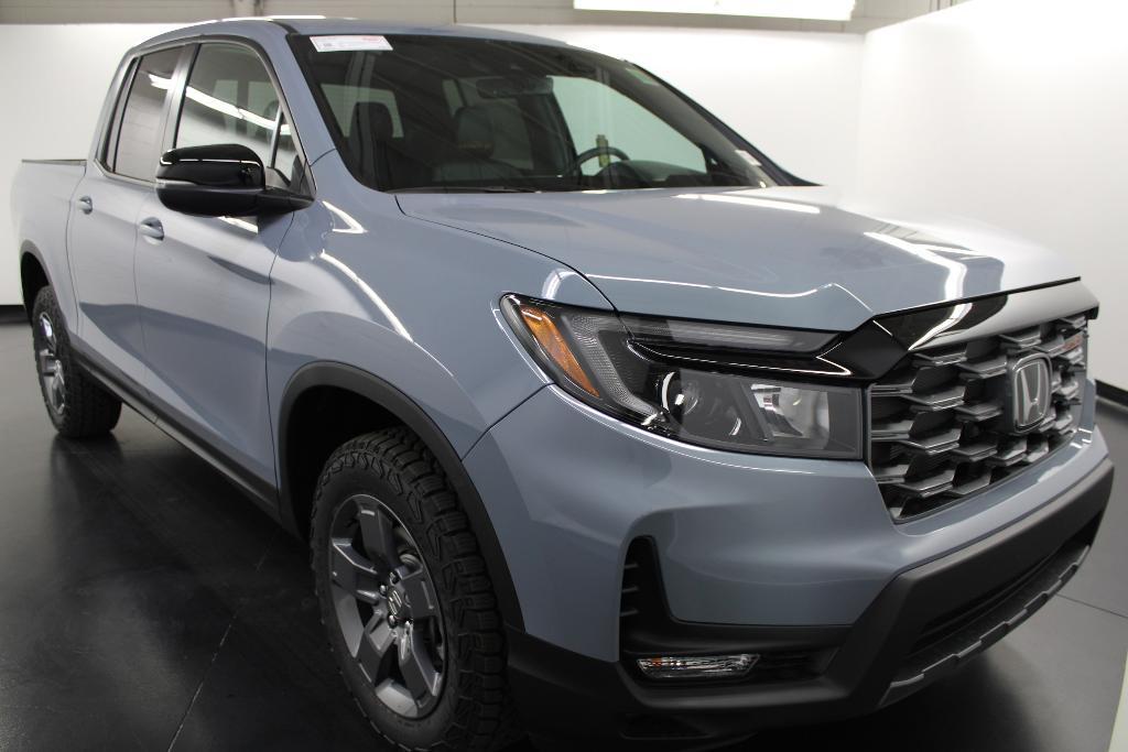 new 2025 Honda Ridgeline car, priced at $44,657