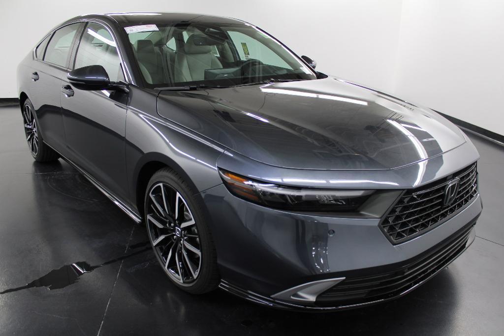new 2025 Honda Accord Hybrid car, priced at $37,803