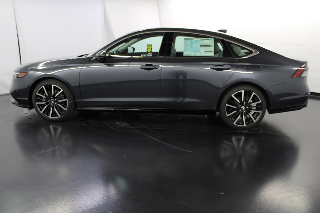 new 2025 Honda Accord Hybrid car, priced at $37,803