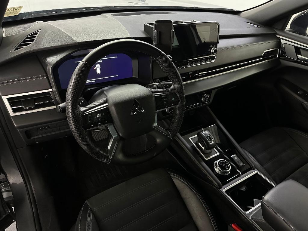 used 2023 Mitsubishi Outlander car, priced at $23,899