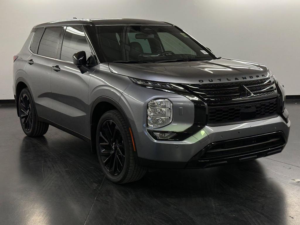 used 2023 Mitsubishi Outlander car, priced at $23,899
