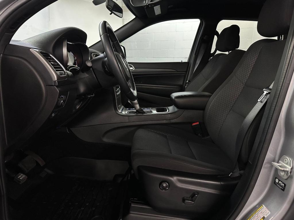 used 2021 Jeep Grand Cherokee car, priced at $23,498