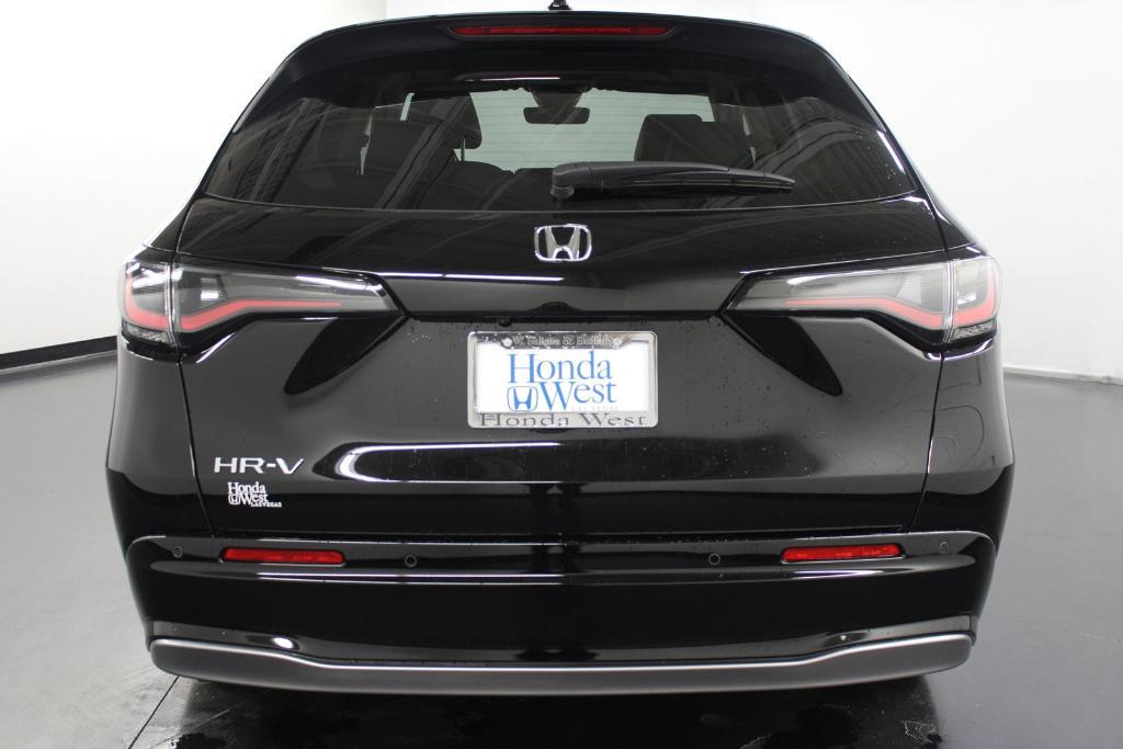 new 2025 Honda HR-V car, priced at $29,317