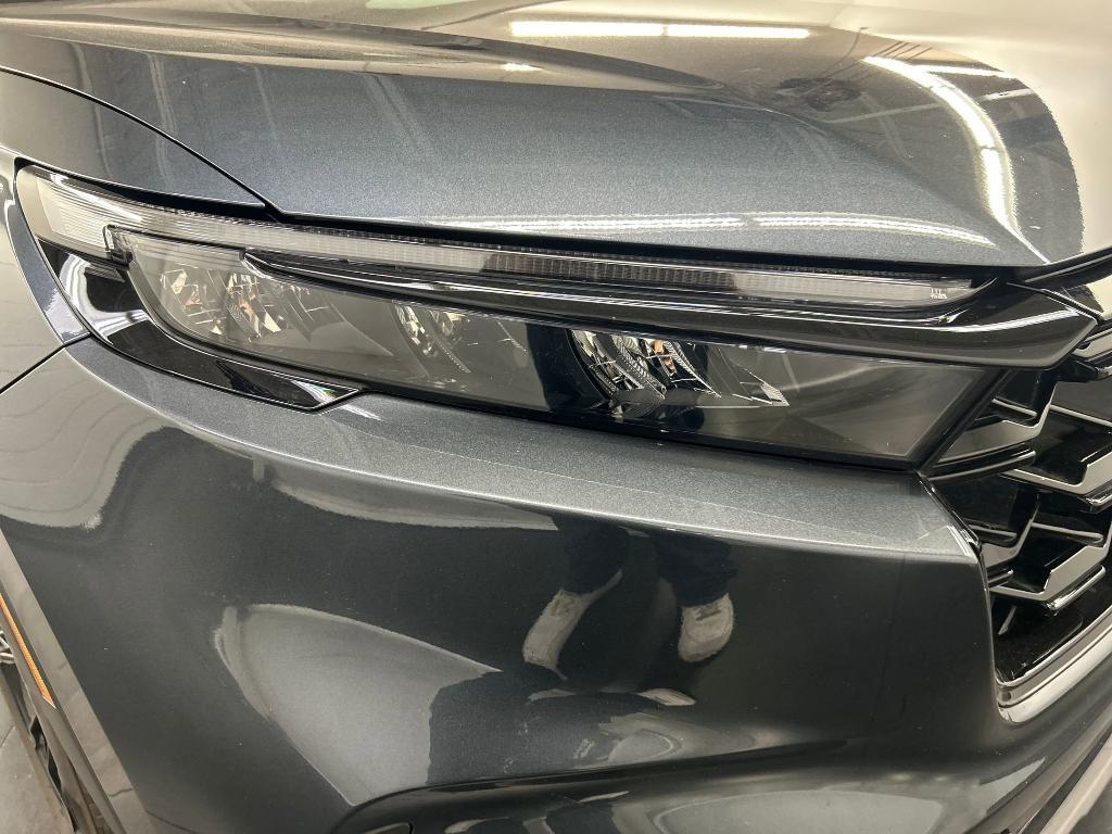 used 2023 Honda CR-V Hybrid car, priced at $30,999