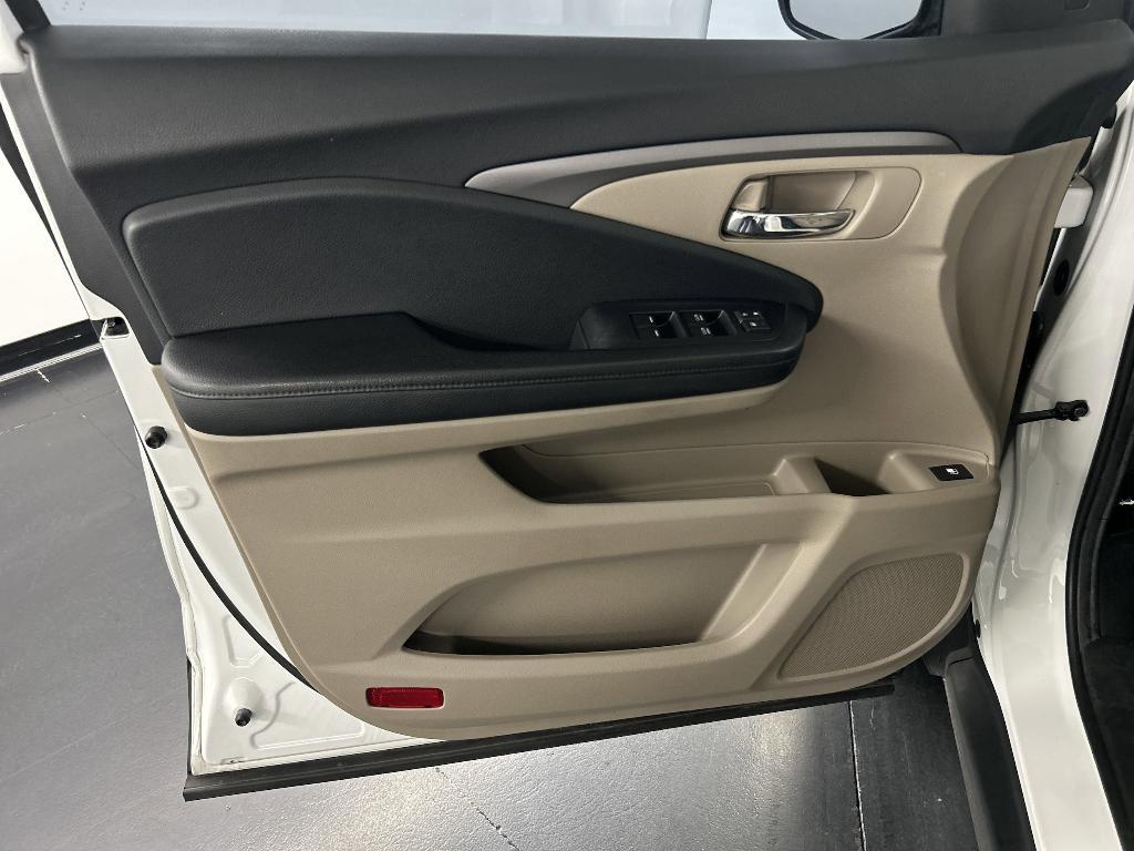 used 2020 Honda Pilot car, priced at $20,798