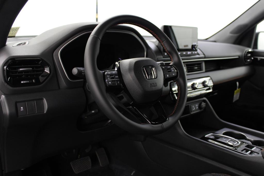 new 2025 Honda Pilot car, priced at $40,643