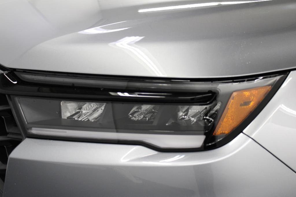 new 2025 Honda Pilot car, priced at $40,643