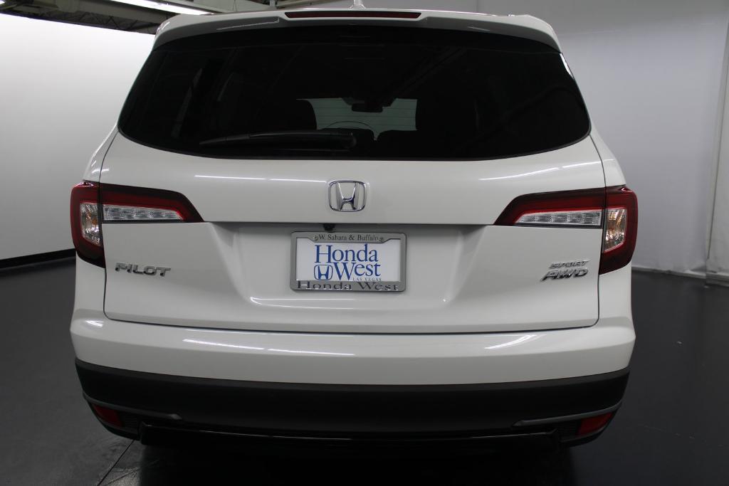 used 2022 Honda Pilot car, priced at $29,996