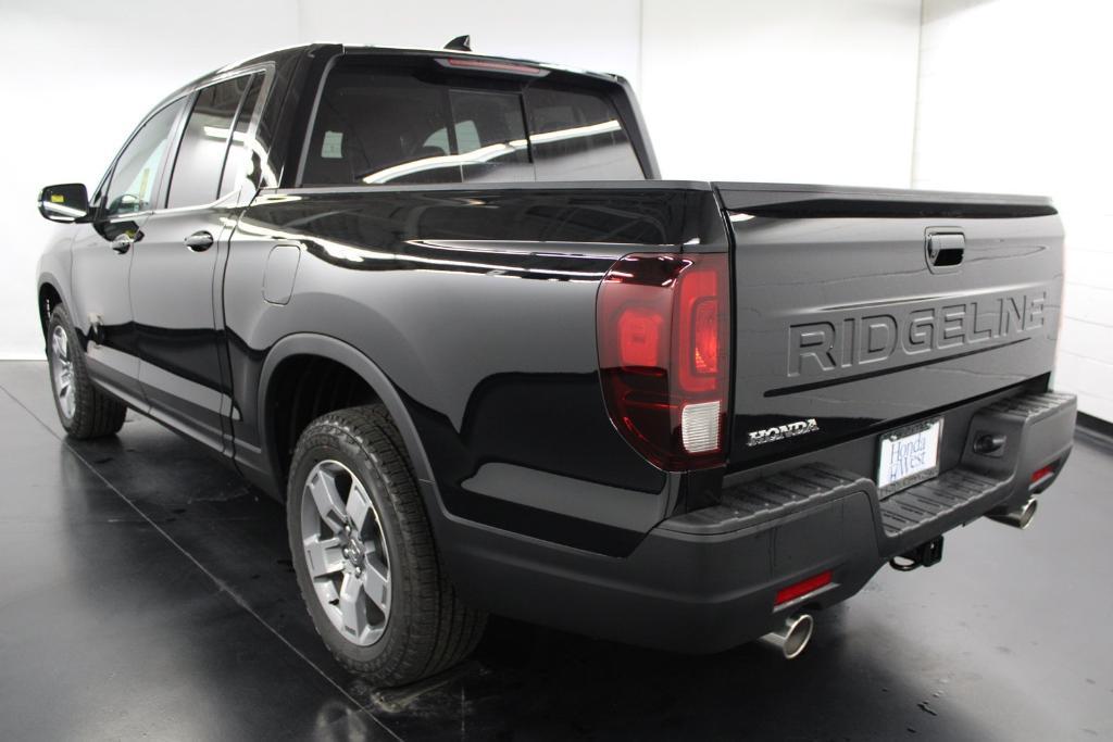 new 2025 Honda Ridgeline car, priced at $42,372