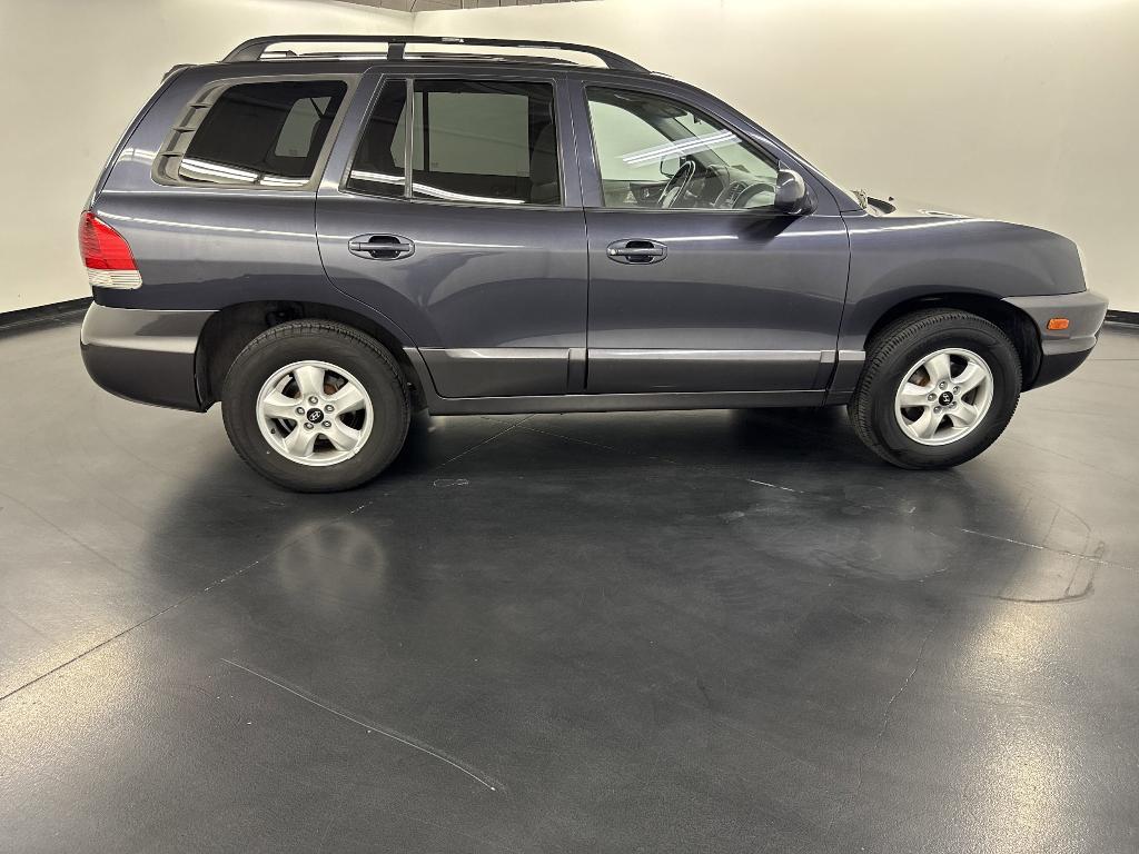 used 2005 Hyundai Santa Fe car, priced at $5,999