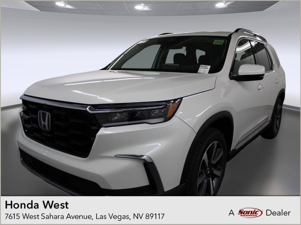 new 2025 Honda Pilot car, priced at $49,395
