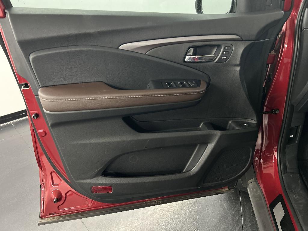 new 2025 Honda Ridgeline car, priced at $42,799