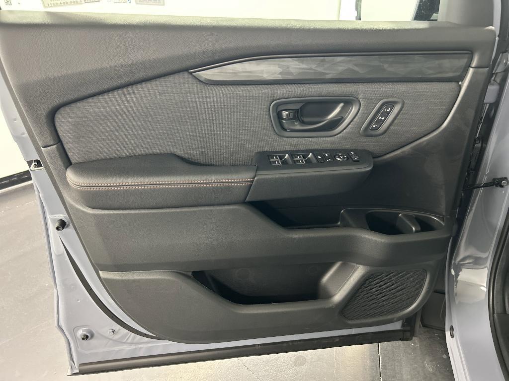 new 2026 Honda Passport car, priced at $50,355