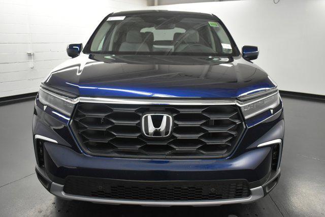 new 2025 Honda Pilot car, priced at $47,932