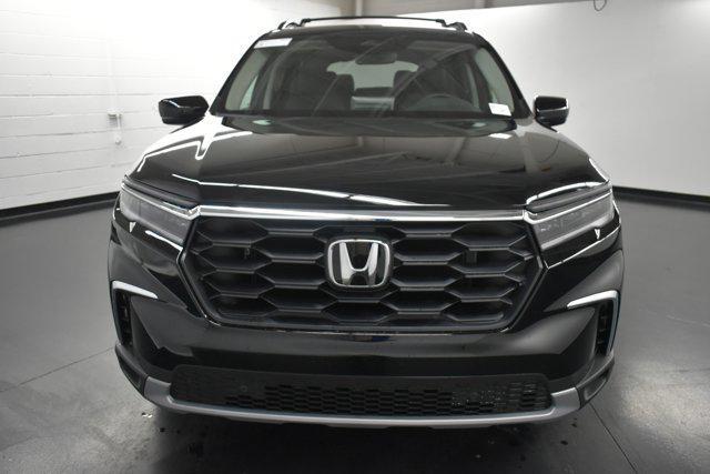 new 2025 Honda Pilot car, priced at $44,771