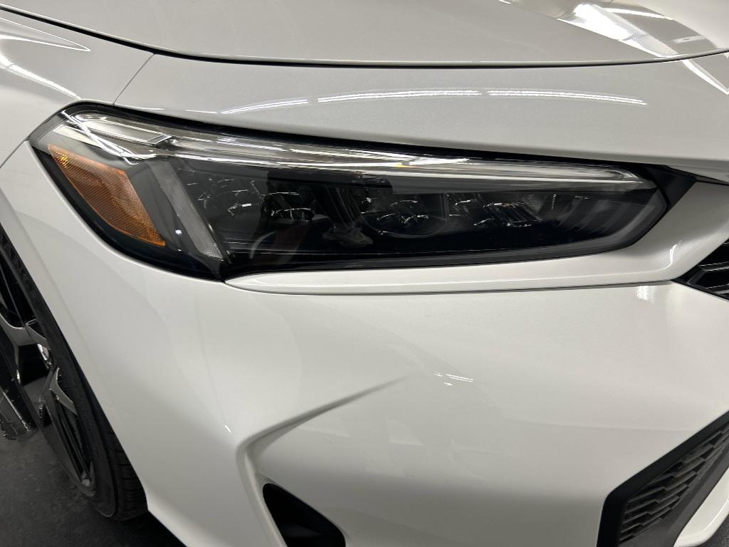 new 2026 Honda Civic Hybrid car, priced at $30,900