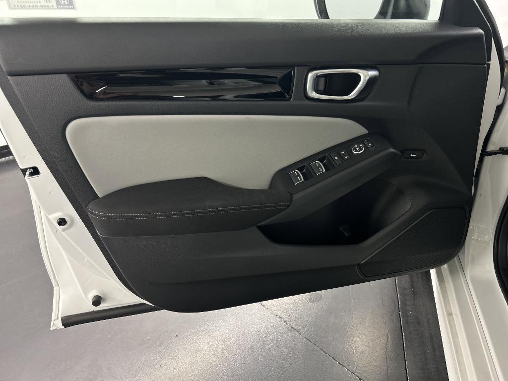 new 2026 Honda Civic Hybrid car, priced at $30,900