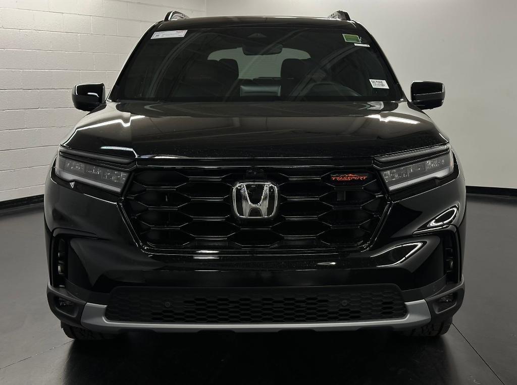 new 2025 Honda Pilot car, priced at $48,296