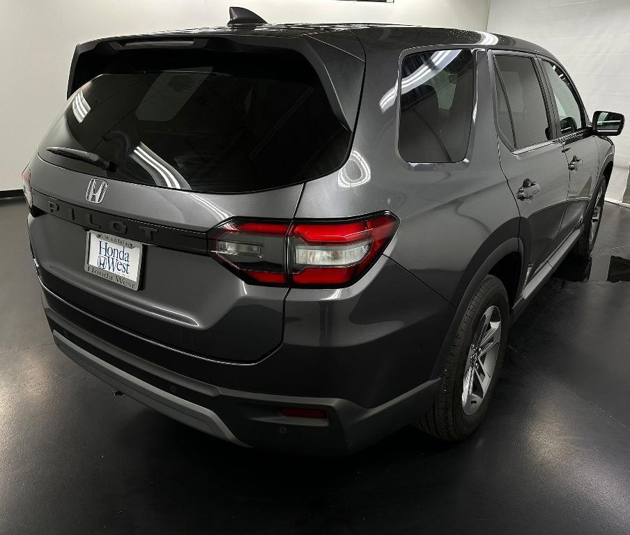 used 2024 Honda Pilot car, priced at $34,997