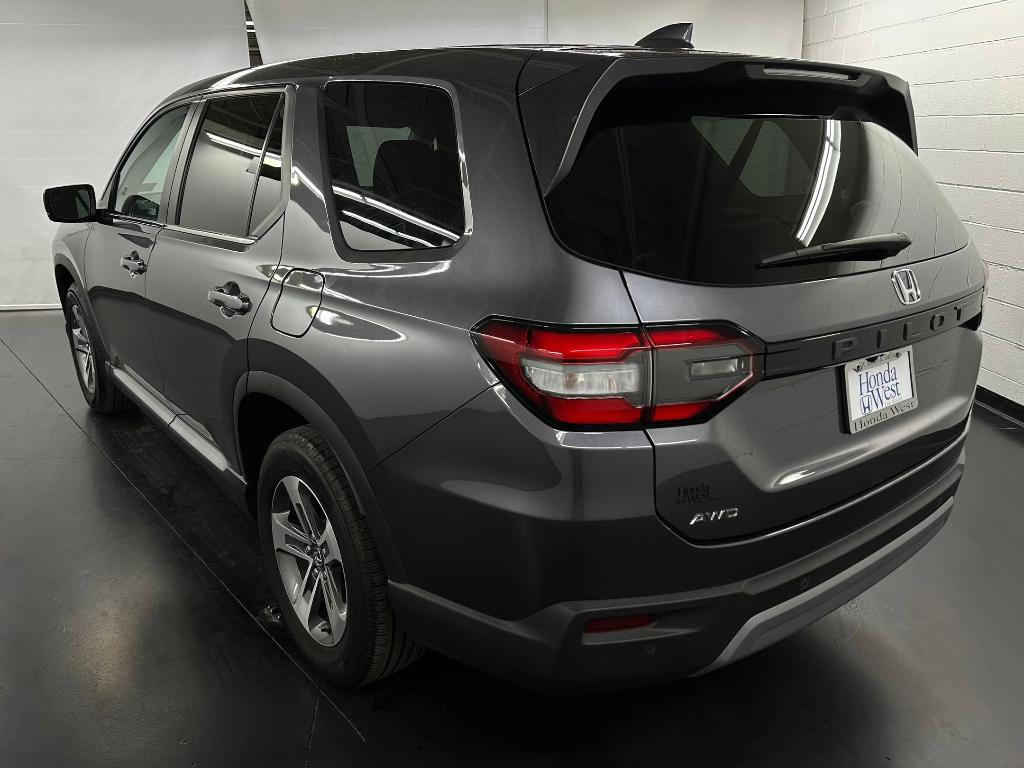 used 2024 Honda Pilot car, priced at $34,997