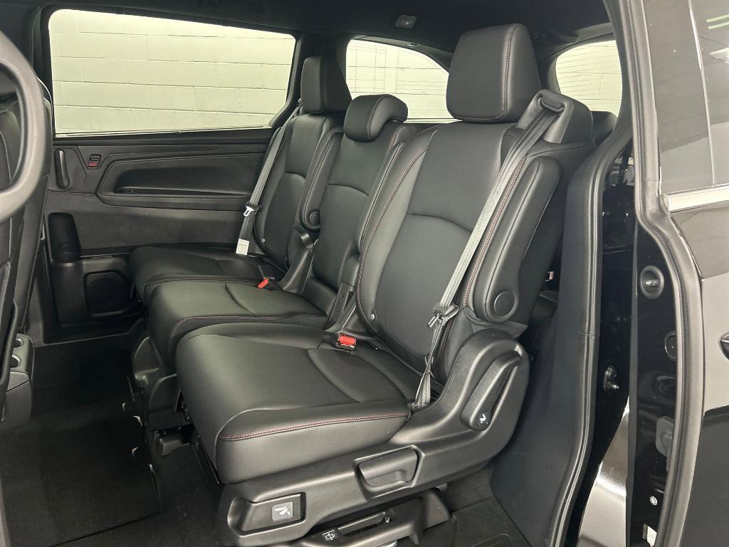 new 2026 Honda Odyssey car, priced at $45,390