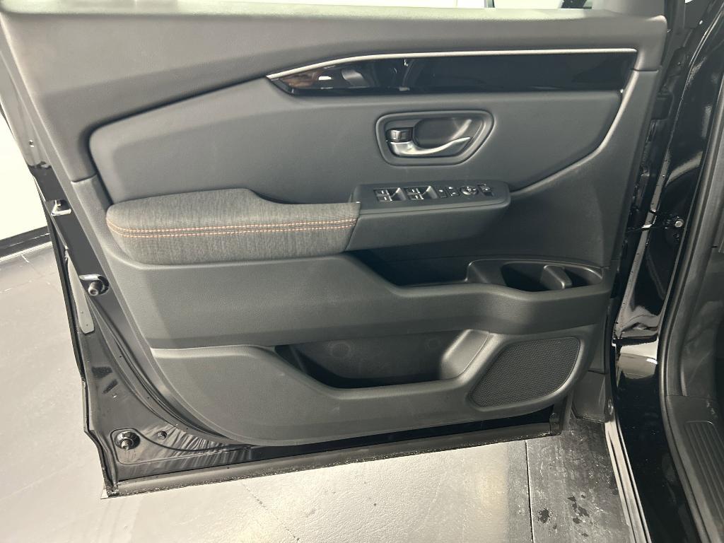 new 2025 Honda Pilot car, priced at $42,654
