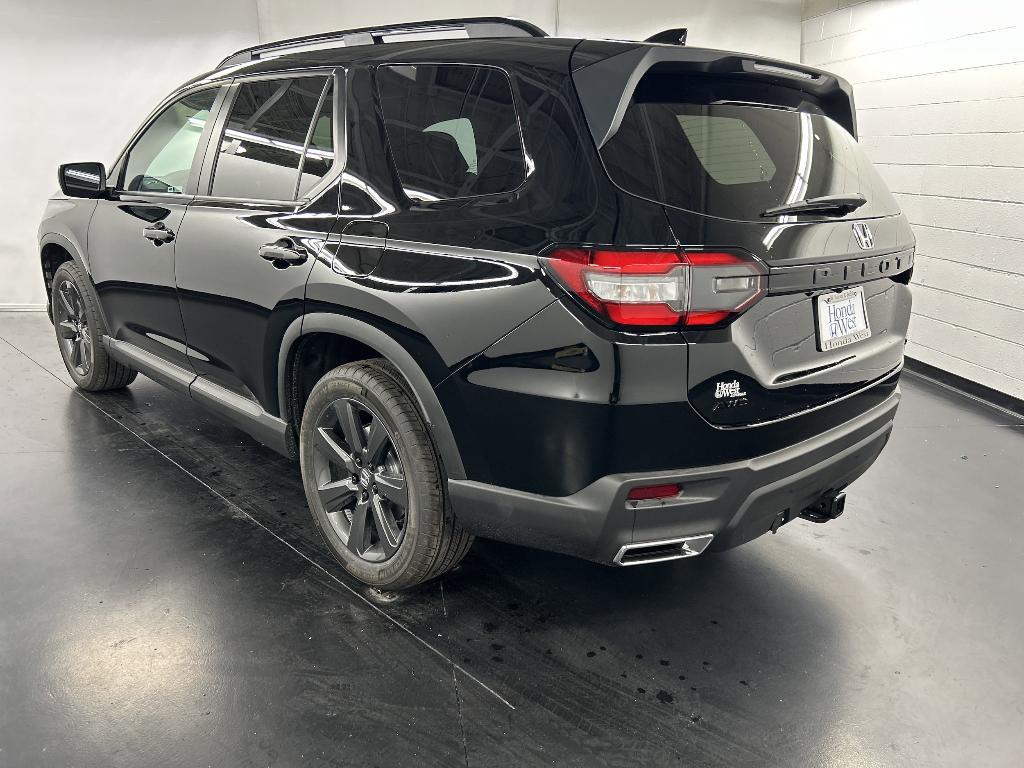 new 2025 Honda Pilot car, priced at $42,654