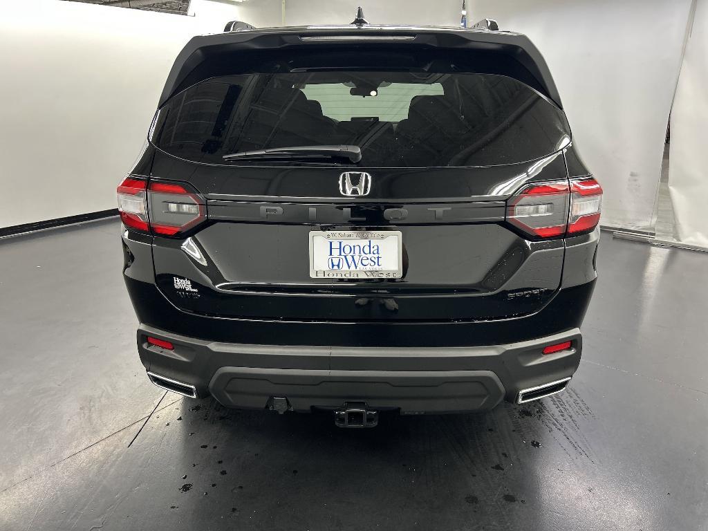 new 2025 Honda Pilot car, priced at $42,654