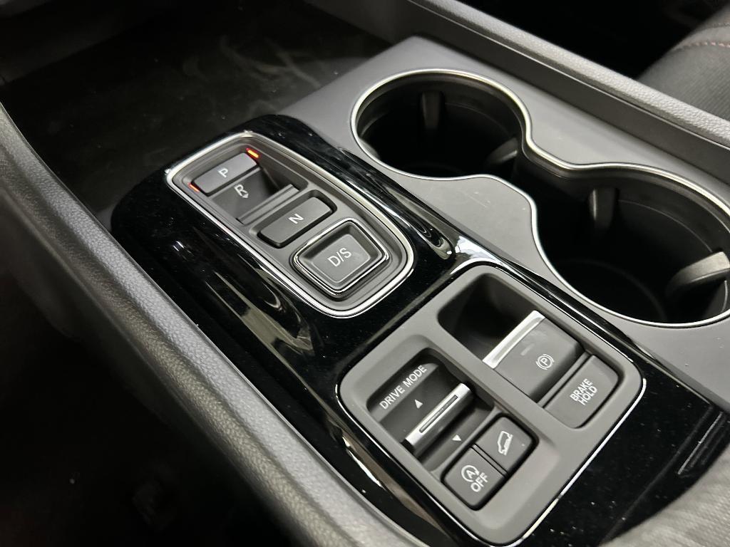 new 2025 Honda Pilot car, priced at $42,654