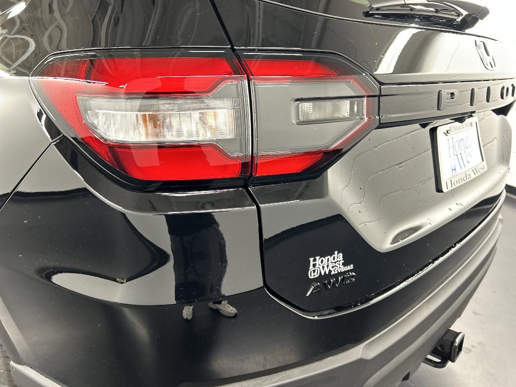 new 2025 Honda Pilot car, priced at $42,654