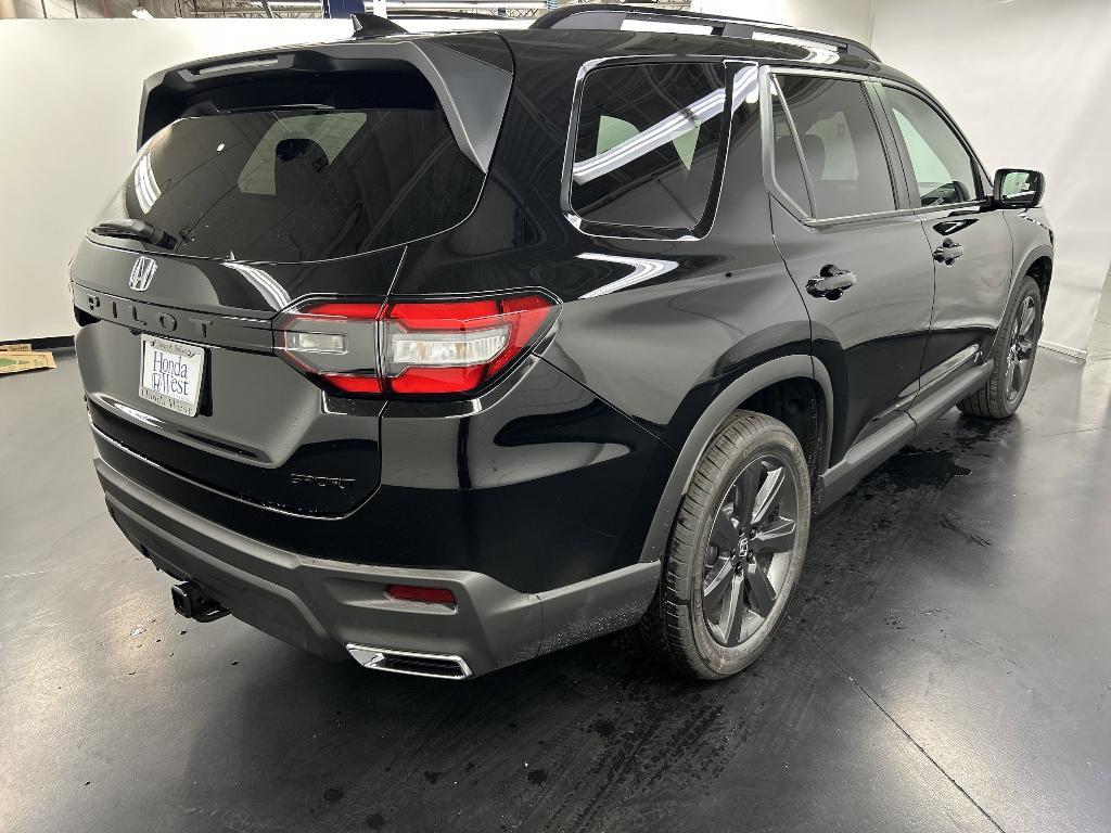 new 2025 Honda Pilot car, priced at $41,964